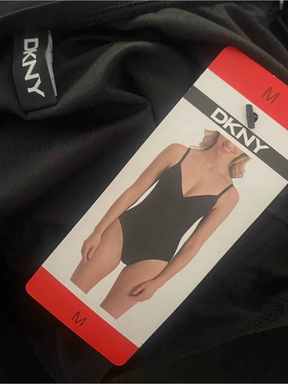 NWT DKNY BLACK ONE PIECE SWIMSUIT ADJUSTABLE STRAPS TUMMY CONTROL SIZE MEDIUM - Picture 5 of 5